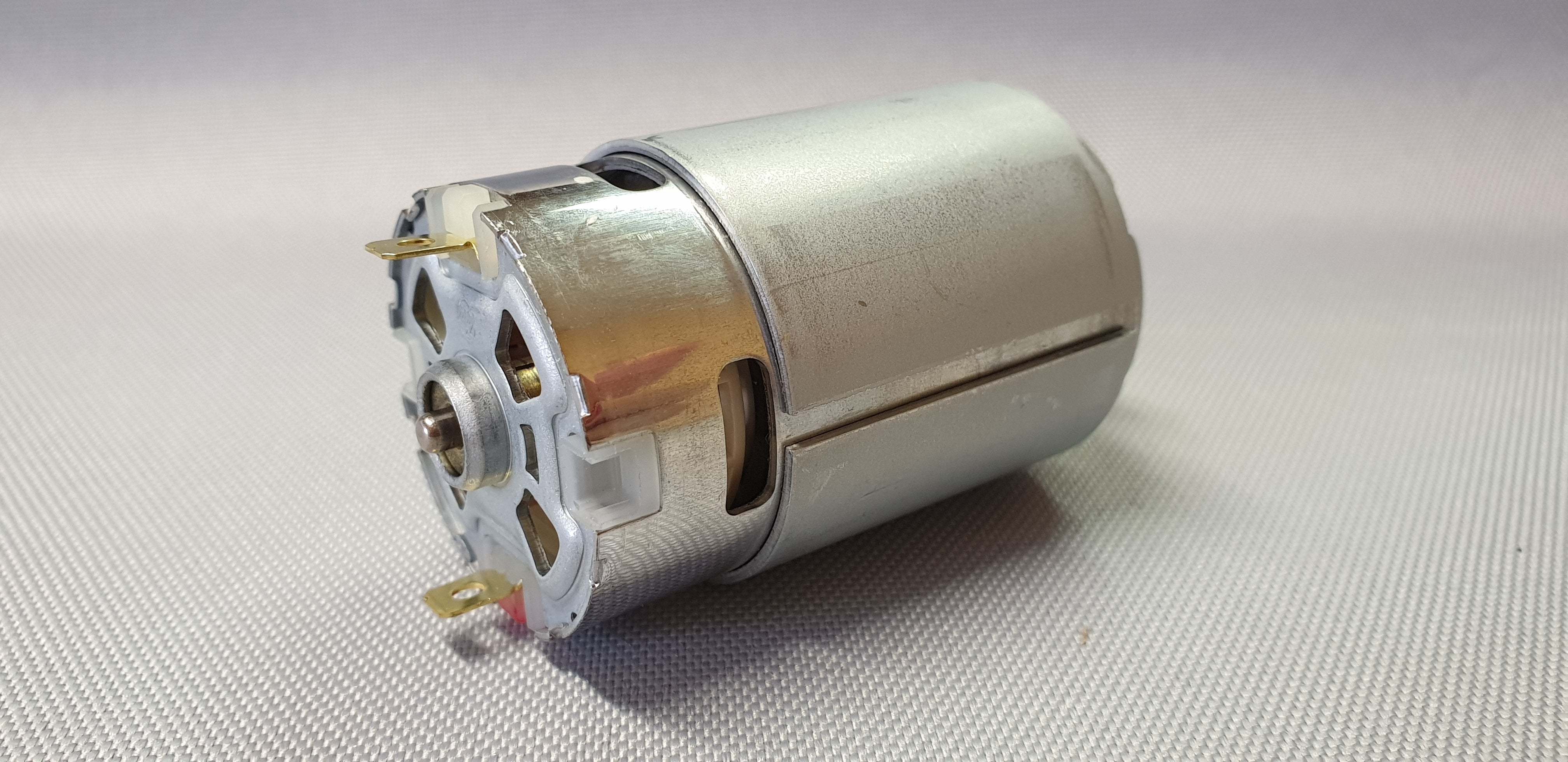 Nieuwe echte Makita 629853-4 DC Motor DF030D