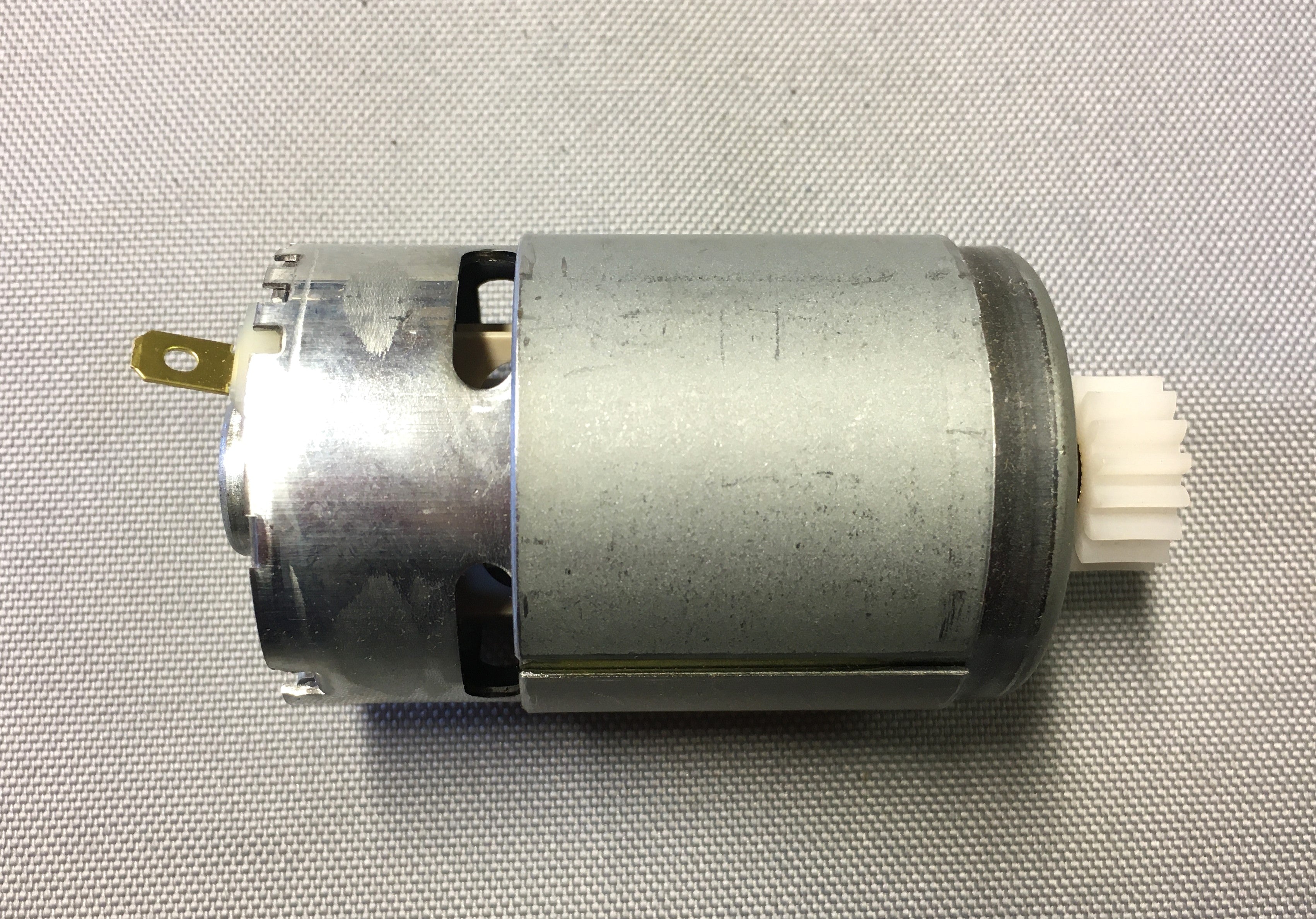 Nieuwe echte Makita 629677-8 DC Motor 12V voor 6831d 6835DWA