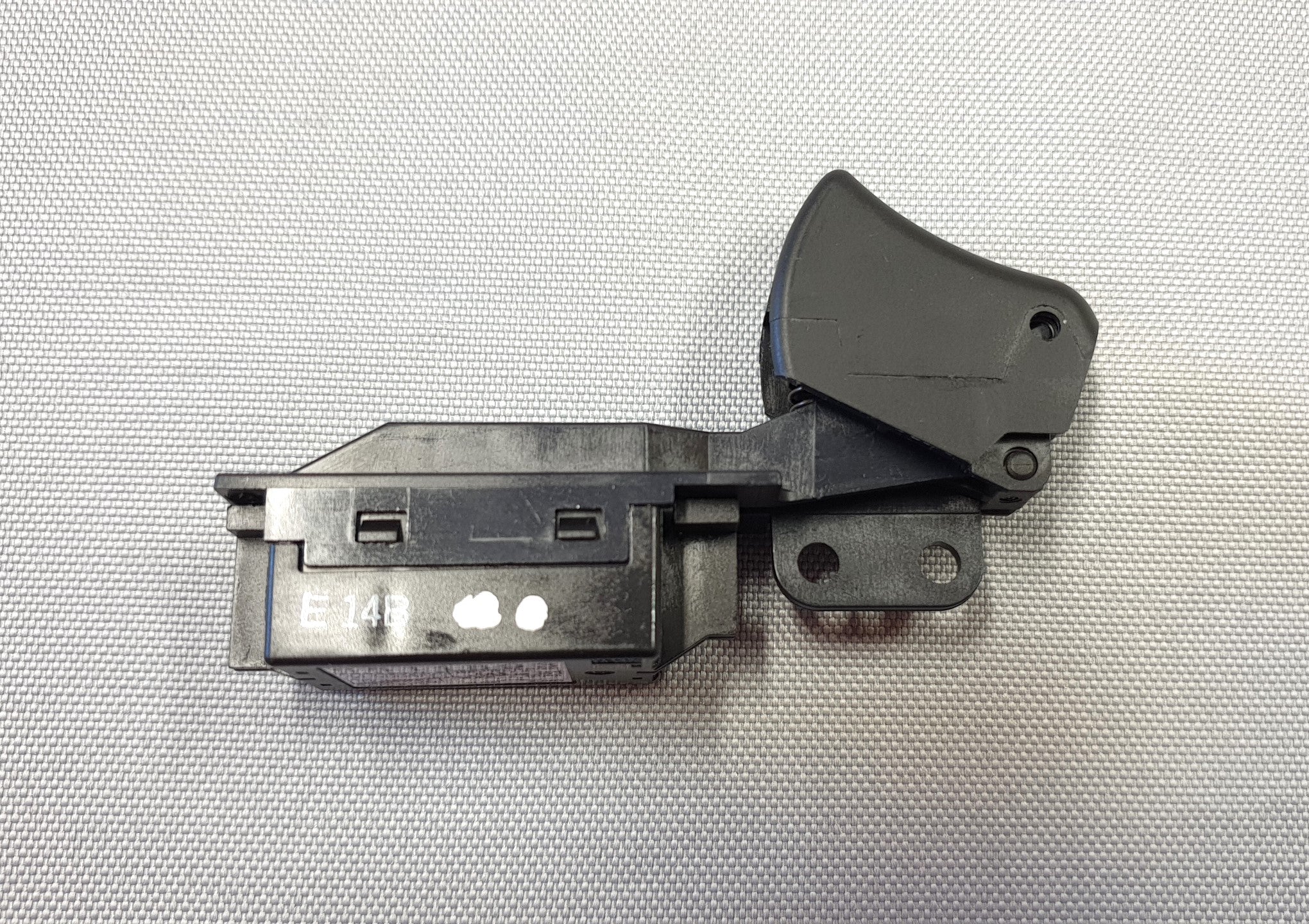 Uusi aito Makita 651189-3 -kytkin TG933TN-2 5007 mg 5008MB