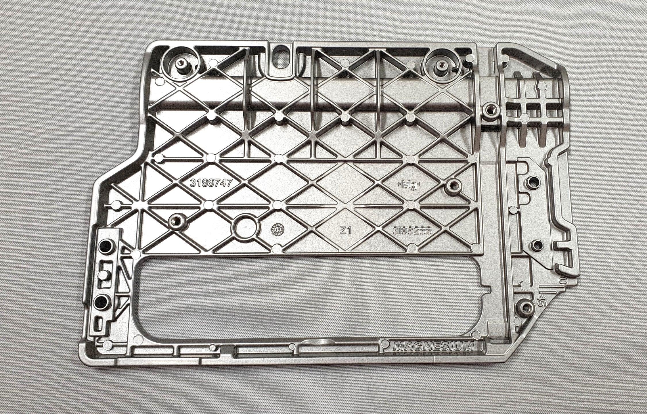 Ny äkta Makita 319974-7 Base för HS004G