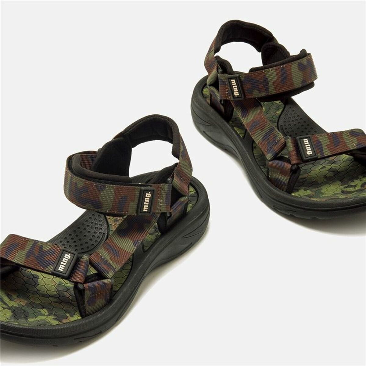 V5HAE7D5D0540FD9B096D15A3C76C929451R6072167P6