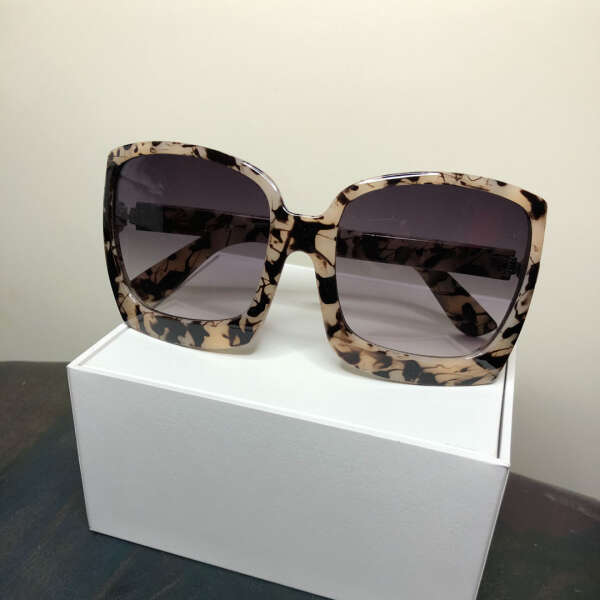 Gracia - Extravagant sunglasses