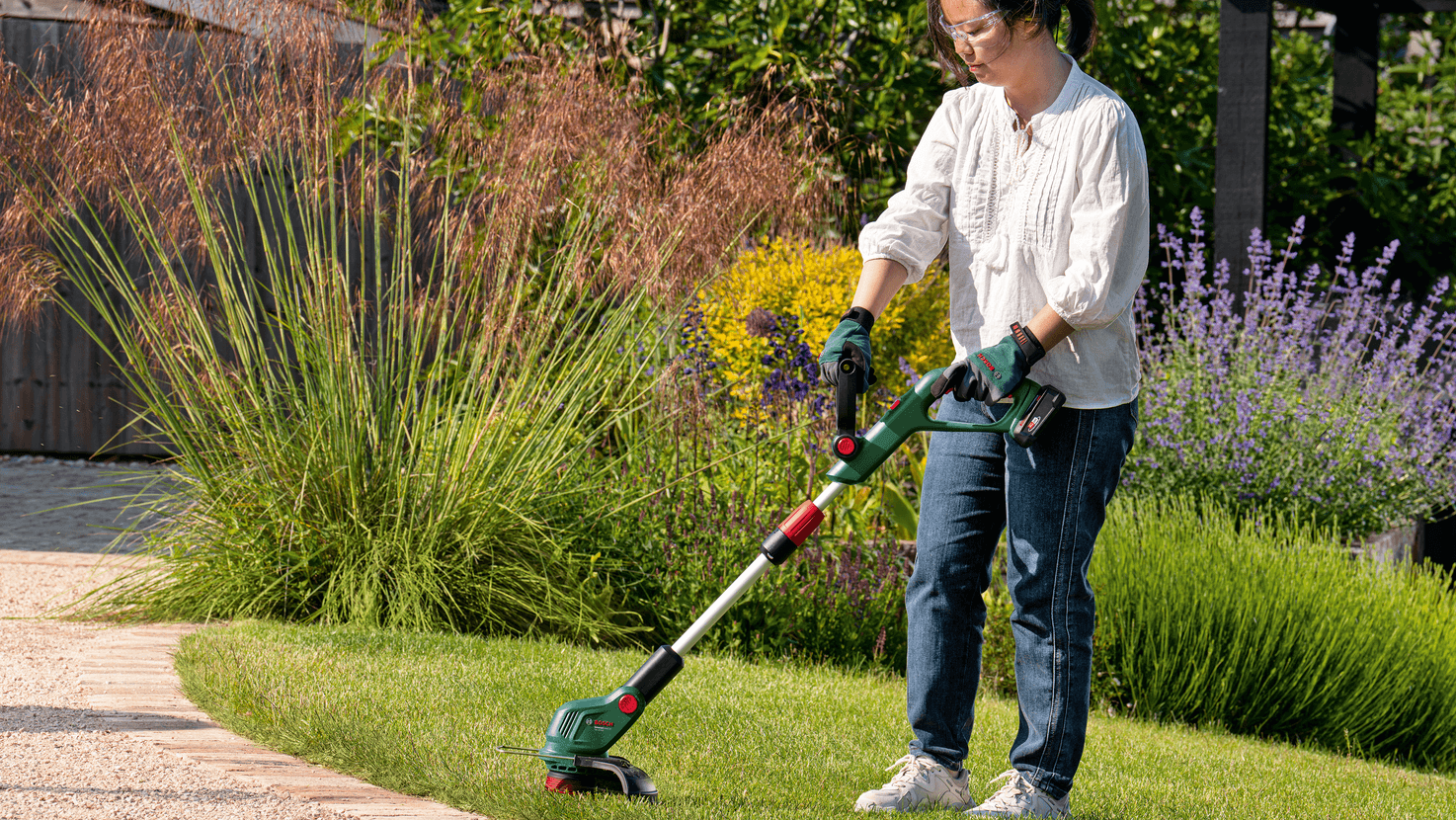 New Genuine Bosch 06008C1F00 GrassCut 18V-26-500 Cordless Grass Trimmer