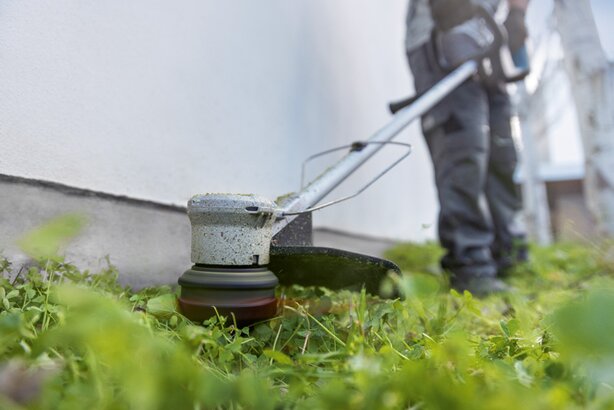 New Genuine Bosch 06008D0000 GRT 18V-33 Professional Cordless Grass Trimmer