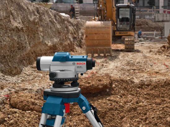 New Genuine Bosch 0601068500 GOL 32 D Professional Optical Level