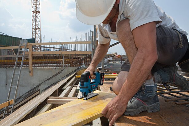 New Genuine Bosch 06015A6100 GST 18V-LI B Professional Cordless Jigsaw