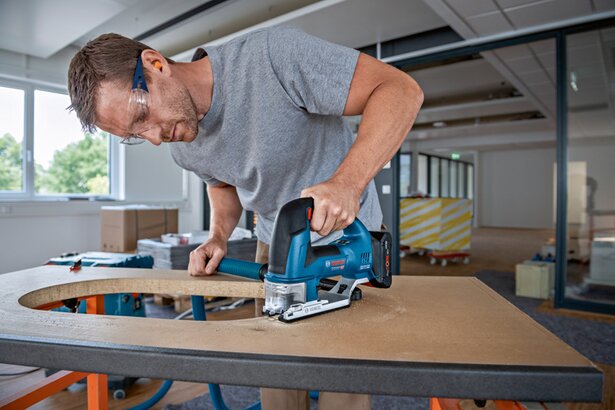 New Genuine Bosch 06015B1000 GST 18V-155 BC Professional Cordless Jigsaw