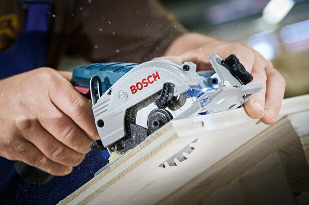 New Genuine Bosch 06016A1001 GKS 12V-26 Professional Cordless Circular Saw