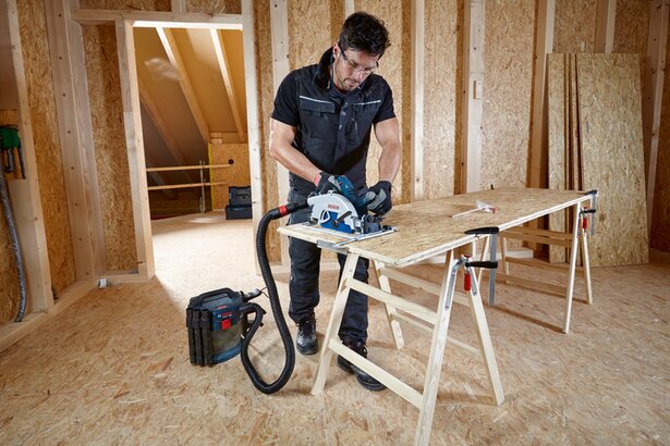 New Genuine Bosch 06016B5100 GKS 18V-68 GC Professional Cordless Circular Saw