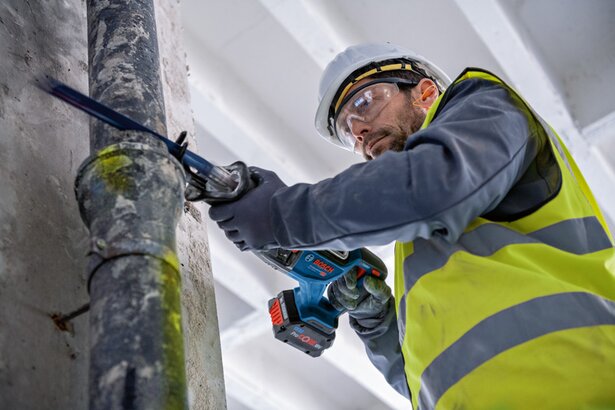 New Genuine Bosch 06016C0000 GSA 18V-28 Professional Cordless Reciprocating Saw