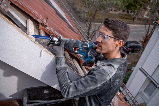 New Genuine Bosch 06016C0001 GSA 18V-28 Professional Cordless Reciprocating Saw