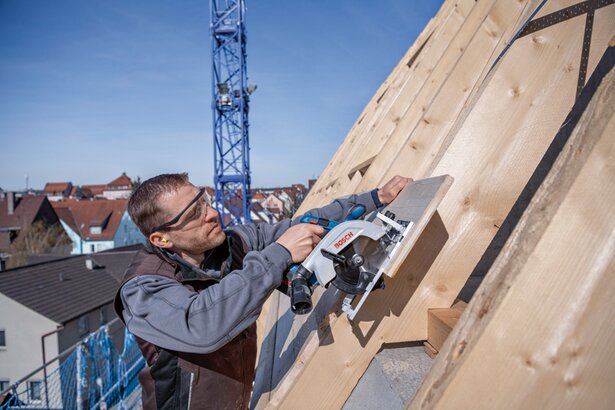 New Genuine Bosch 06016C1201 GKS 18V-57-2 Professional Cordless Circular Saw