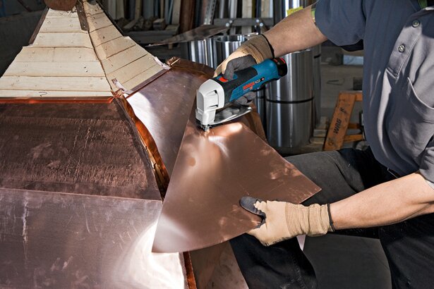 New Genuine Bosch 0601926105 GSC 12V-13 Professional Cordless Metal Shear