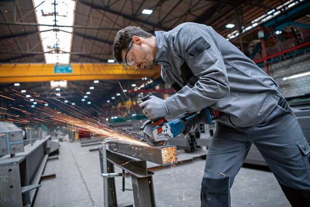 New Genuine Bosch 06019H6A00 GWS 18V-15 P Professional Cordless Angle Grinder