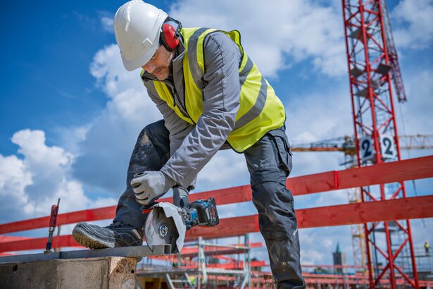 New Genuine Bosch 06019H6L01 GWS 18V-180 P Professional Cordless Angle Grinder