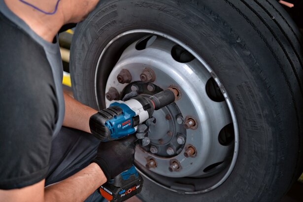 New Genuine Bosch 06019J8502 GDS 18V-1050 H Professional Cordless Impact Wrench