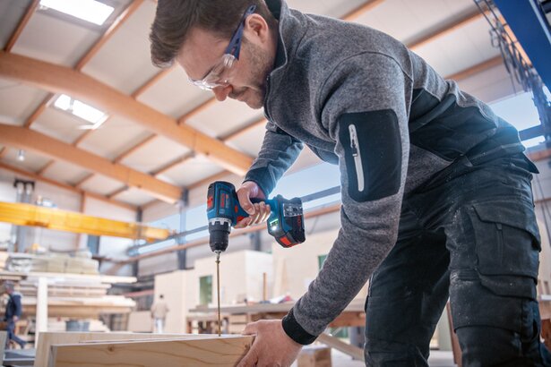 New Genuine Bosch 06019K6002 GSR 18V-90 C Professional Cordless Drill/Driver