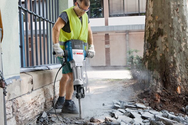 New Genuine Bosch 061130A000 GSH 27 VC Professional Breaker