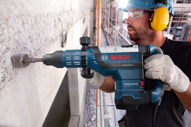 New Genuine Bosch 0611322000 GSH 7 VC Professional Demolition Hammer with SDS
