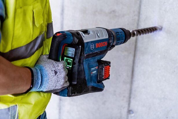 New Genuine Bosch 0611913000 GBH 18V-45 C Professional Cordless Rotary Hammer