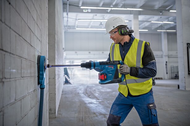 New Genuine Bosch 0611917100 GBH 18V-40 C Professional Cordless Rotary Hammer