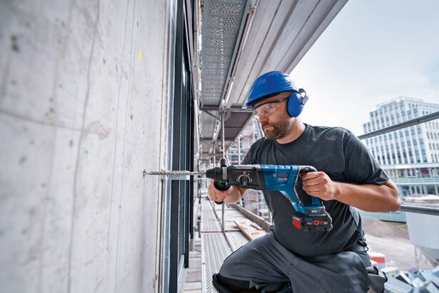 New Genuine Bosch 0611919000 GBH 18V-28 DC Professional Cordless Rotary Hammer