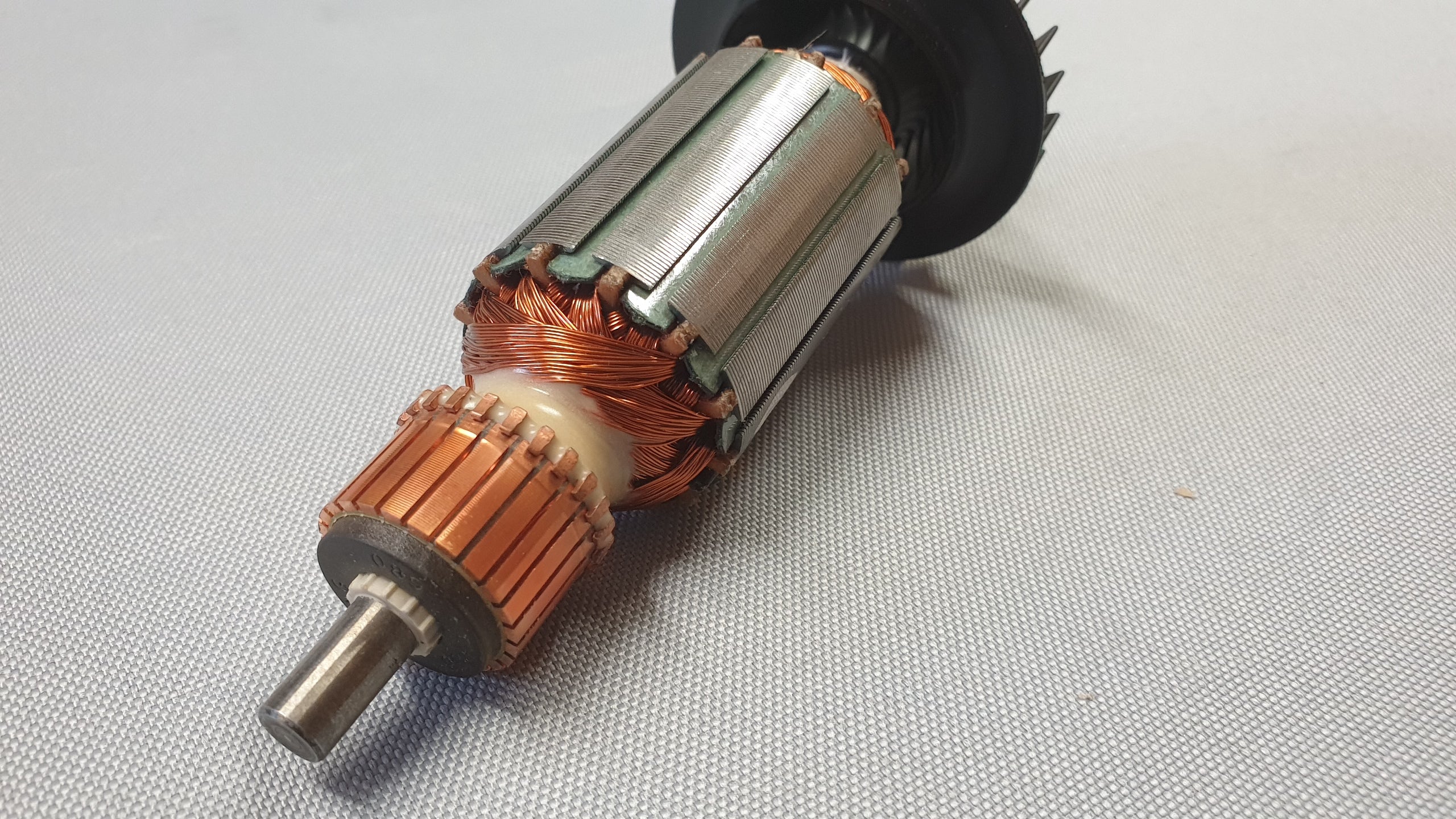 New Genuine Bosch 2609001194 Armature