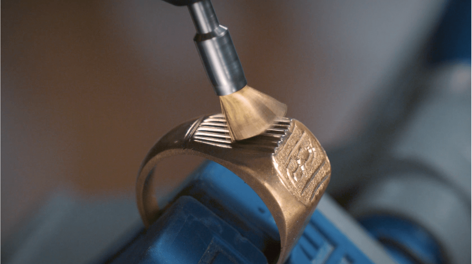 New Genuine Dremel 26150537JA Brass brush 3,2 mm (537) Cleaning / Polishing