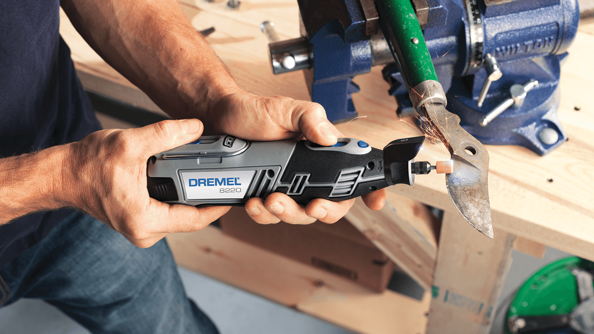 New Genuine Dremel F0138220JK ® 8220 (8220-5/65) Multi-Tools