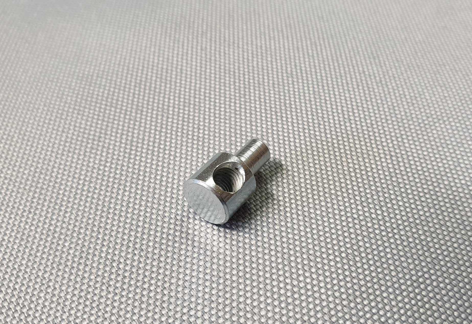 New Genuine Makita 001213020 Nut With Pivot for DCS430 DCS520 DCS5200I