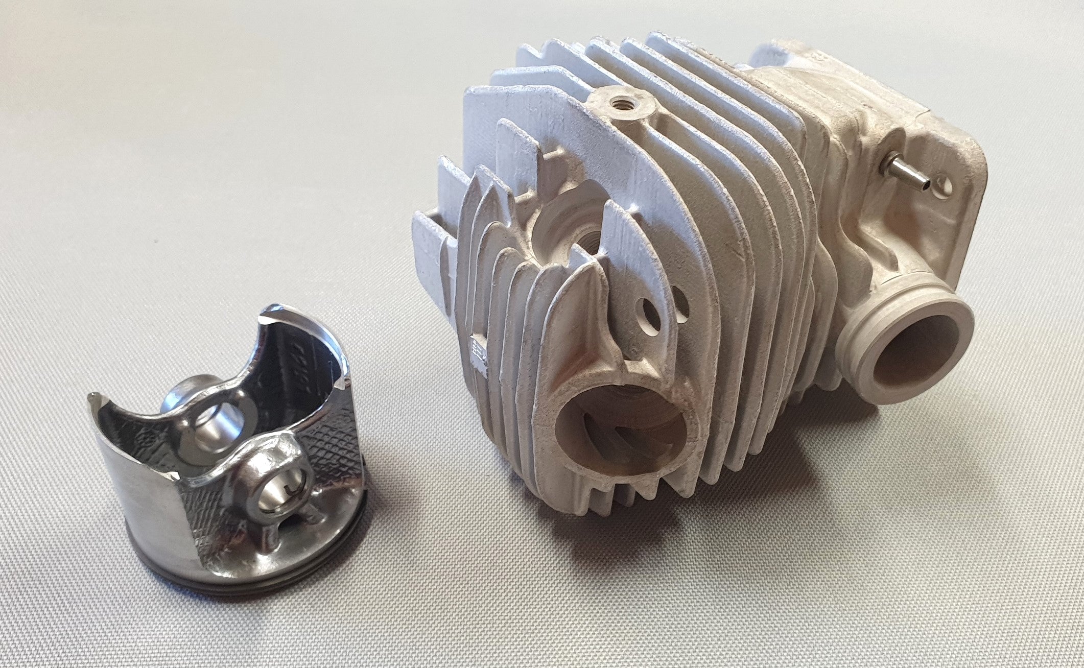 New Genuine Makita 038130071 Cylinder+Piston D=52