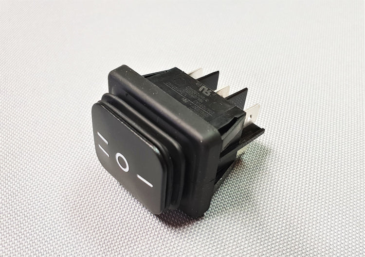 New Genuine Makita 107404541 Switch I-O-IIVC2010L for VC2010L