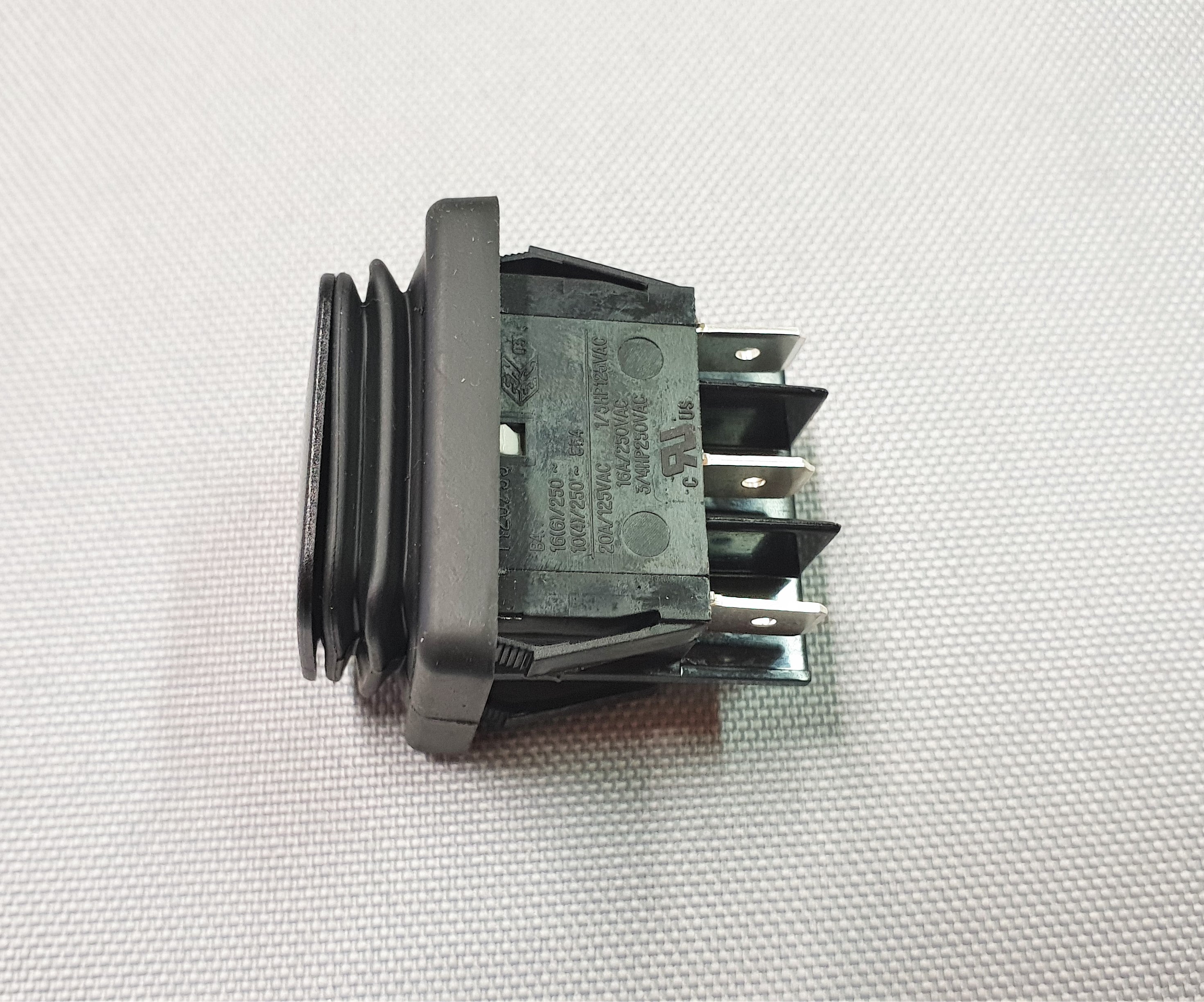 New Genuine Makita 107404541 Switch I-O-IIVC2010L for VC2010L