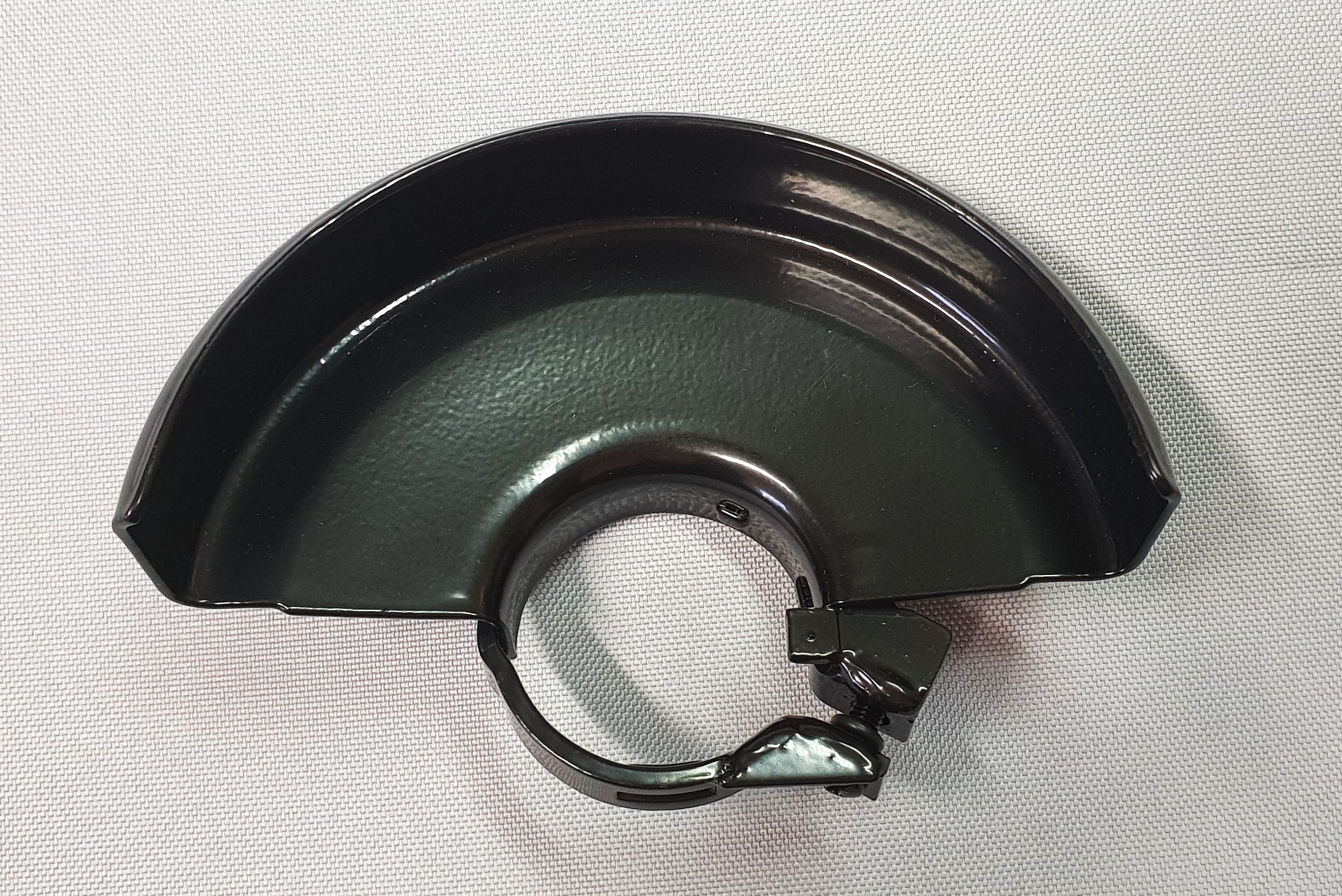 New Genuine Makita 123098-1 Wheel Cover 115AK Assembly for BGA450