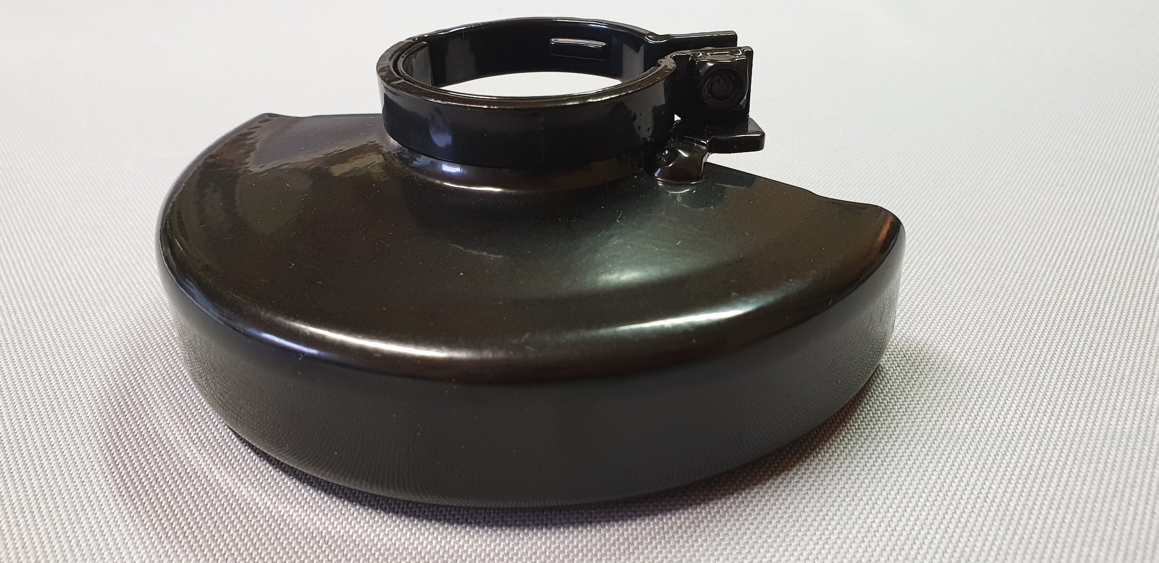 New Genuine Makita 123098-1 Wheel Cover 115AK Assembly for BGA450