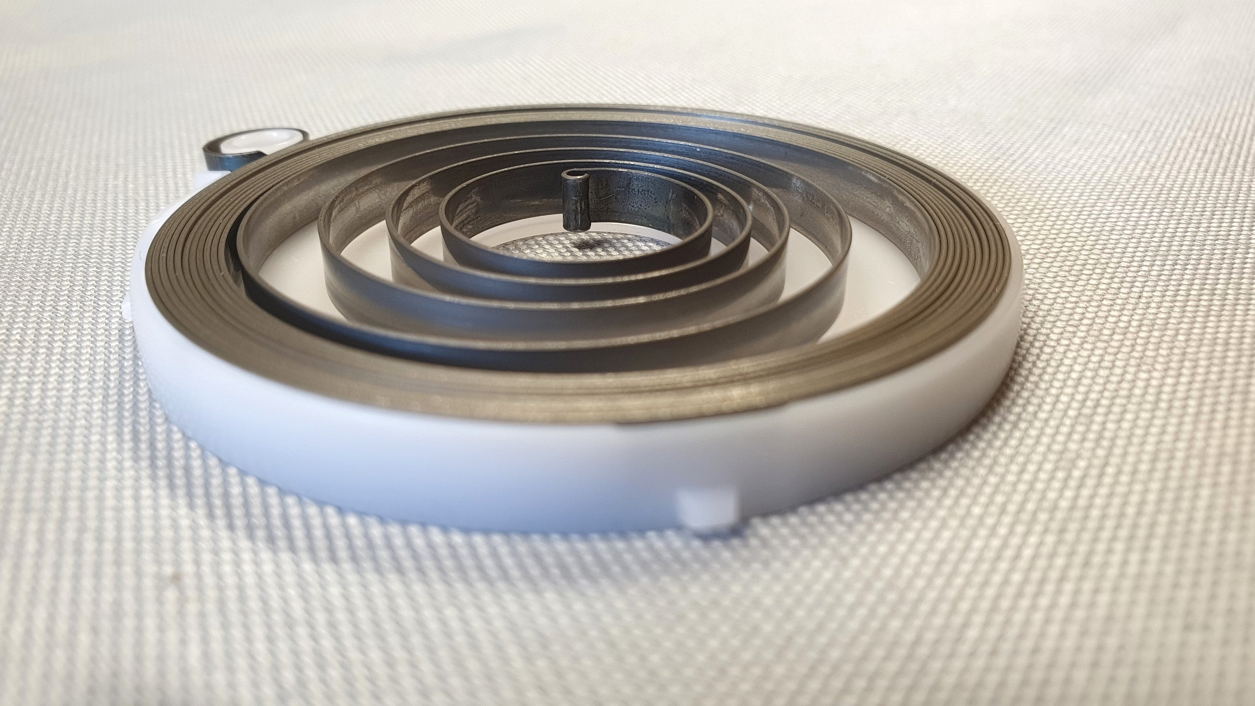 New Genuine Makita 140587-1 Return Spring CPL. for EK7301 EK8100