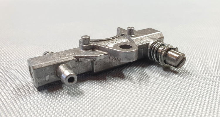 New Genuine Makita 142156-4 Oil Pump Complete for UC4041A UC4051A