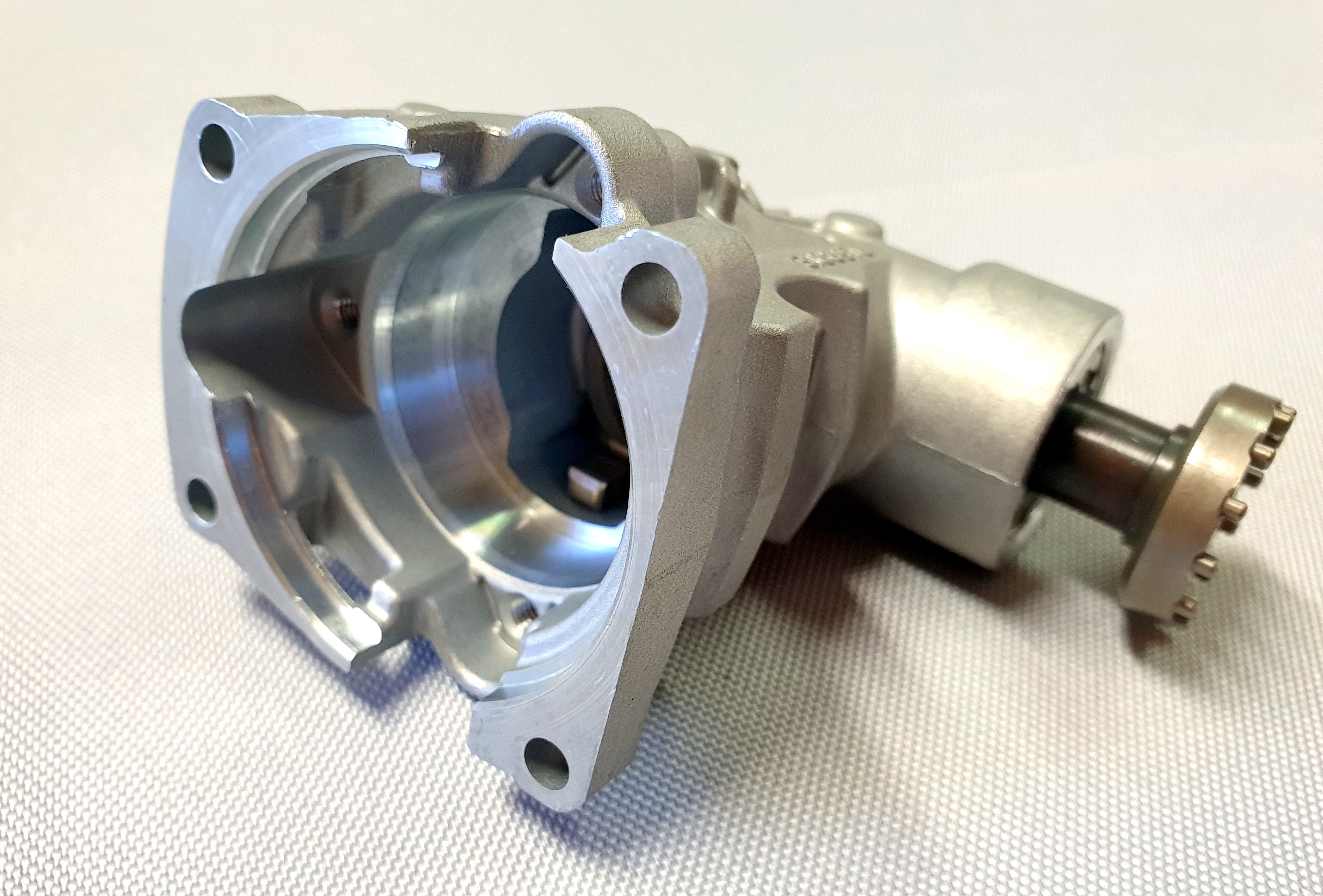 New Genuine Makita 142400-9 Crank Housing Complete DTM50 BTM50 BTM40 LXMT02