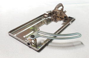 New Genuine Makita 158252-8 Base Complete SS501D DSS501