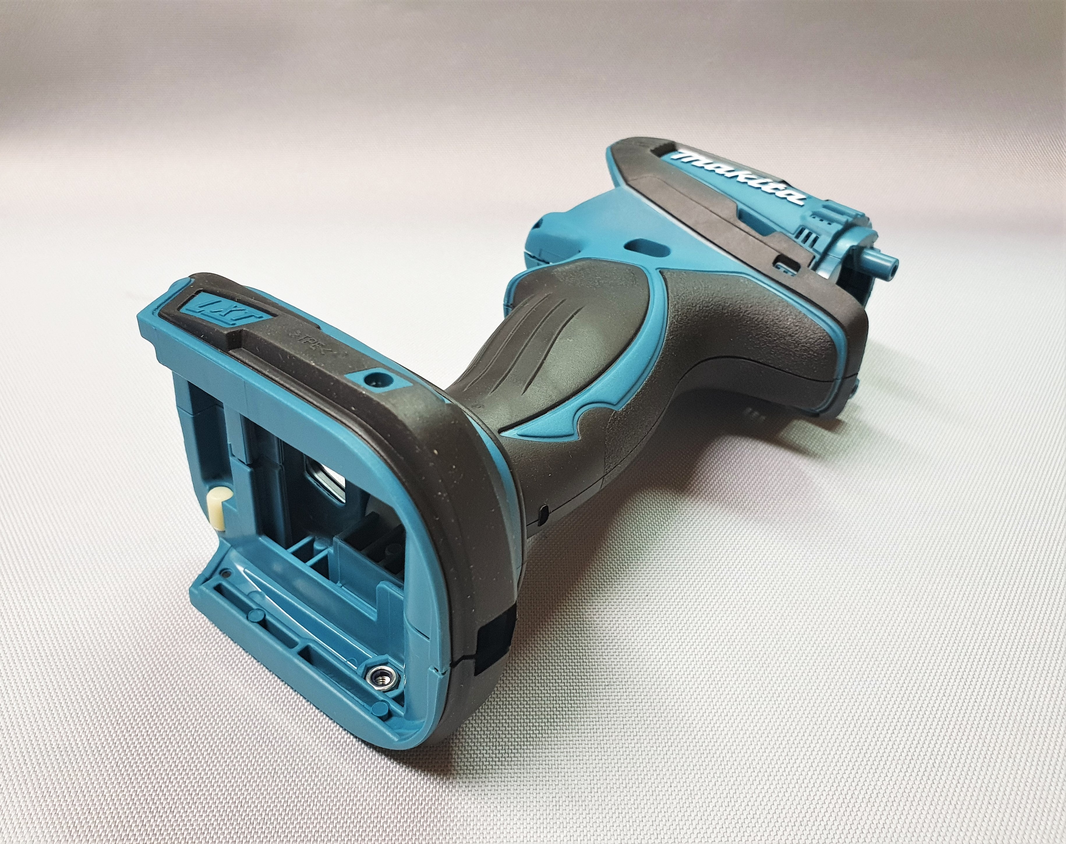 New Genuine Makita 187116-9 Housing Set TD146D