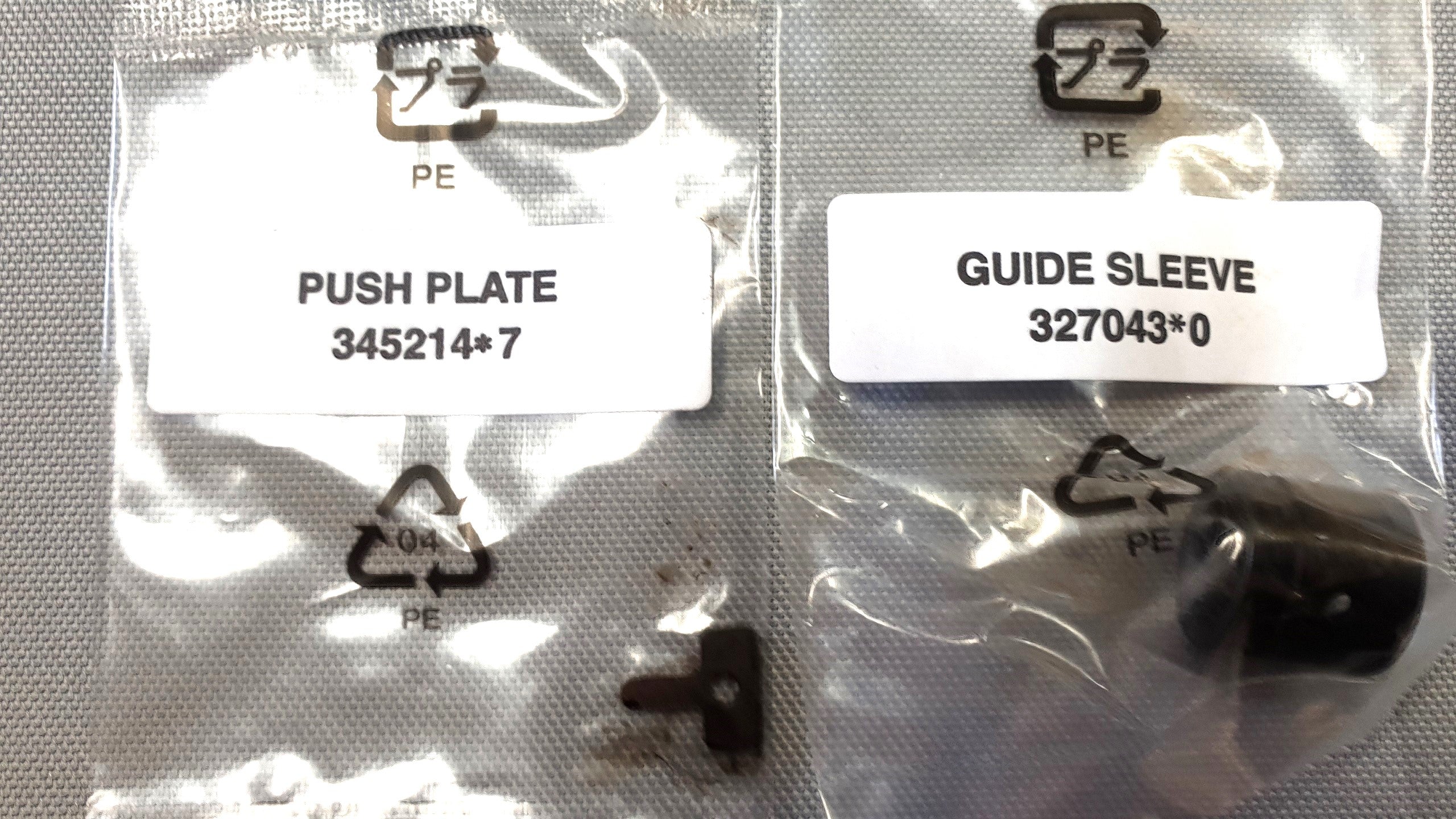 New Genuine Makita 191B01-2 Blade Clamp Set for JR3050T JR3060T DJR182 BJR181