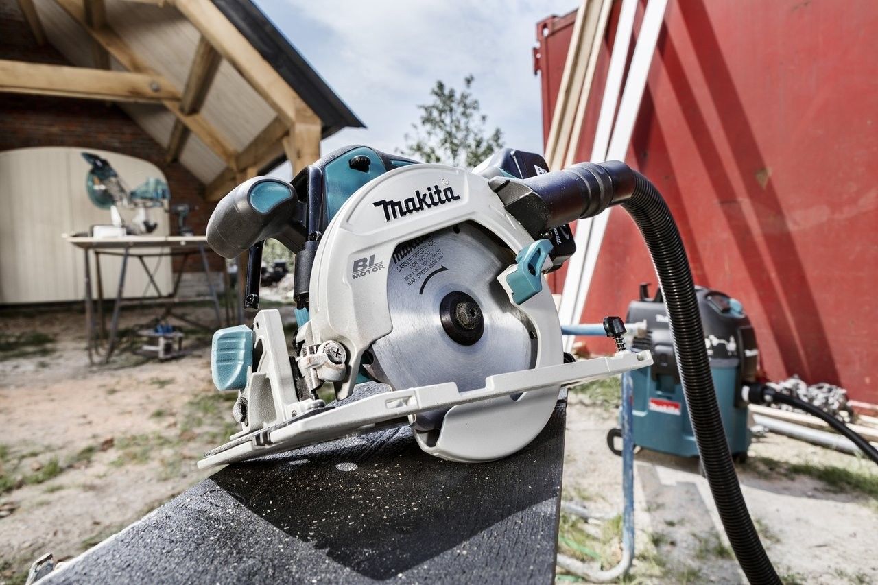 New Genuine Makita 196961-1 Plastic Dust Nozzle Piece for DHS680 XSH03