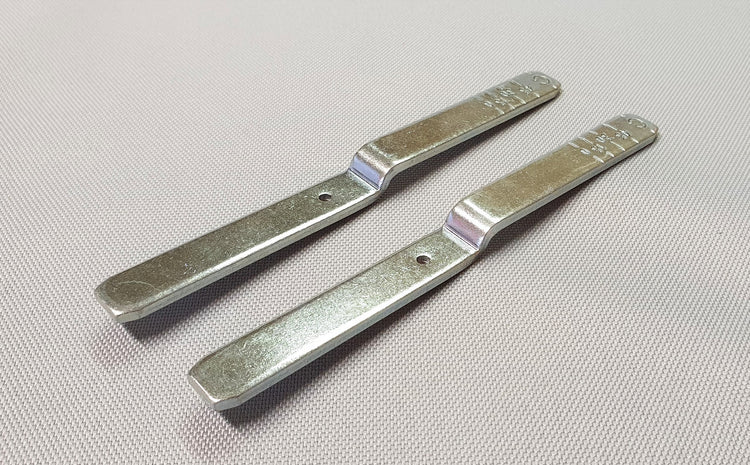 New Genuine Makita 196994-6 Guide Rail Adapter Holder C for 197005-0 HS7601 2pc