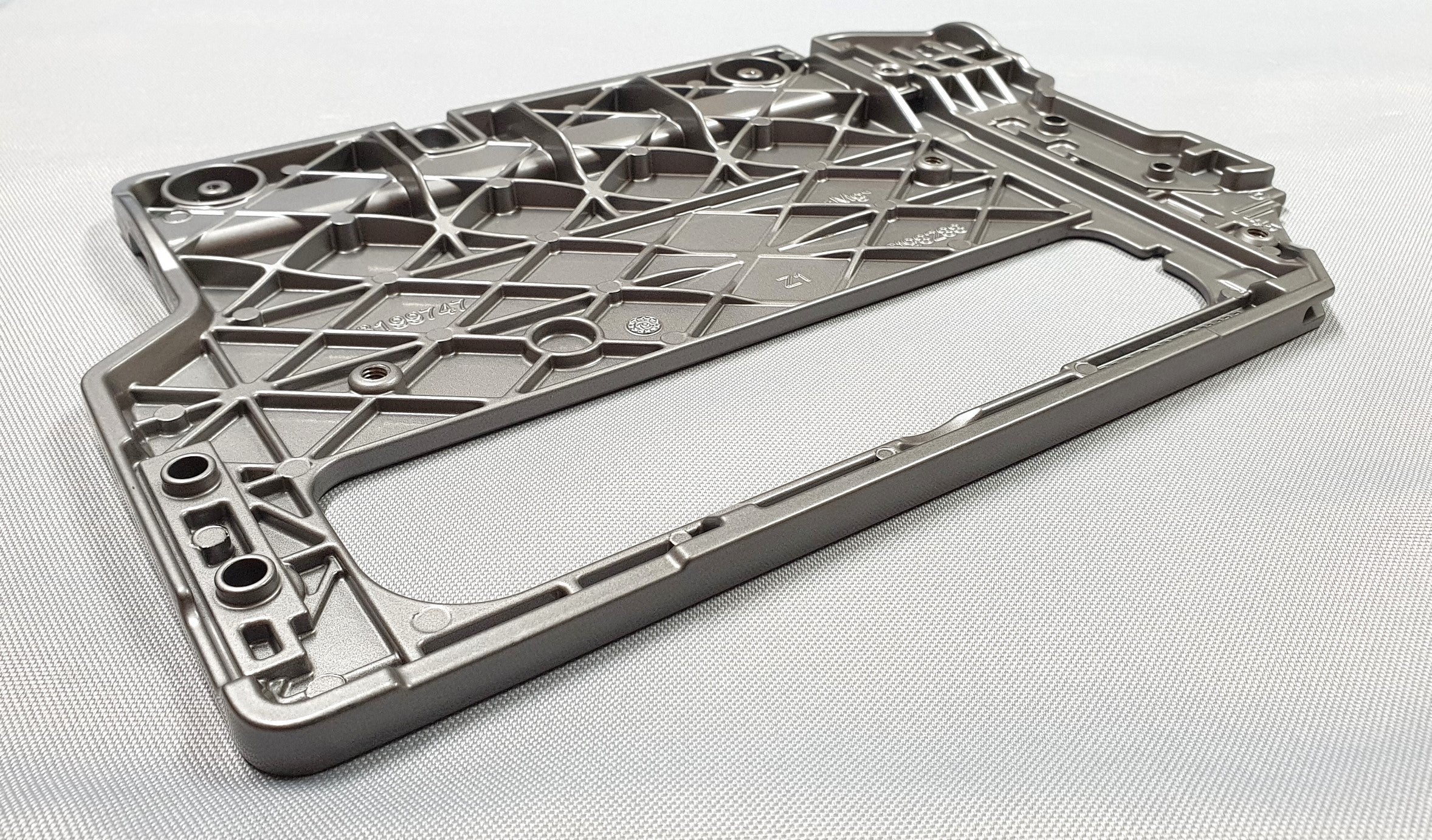 New Genuine Makita 319974-7 Base for HS004G