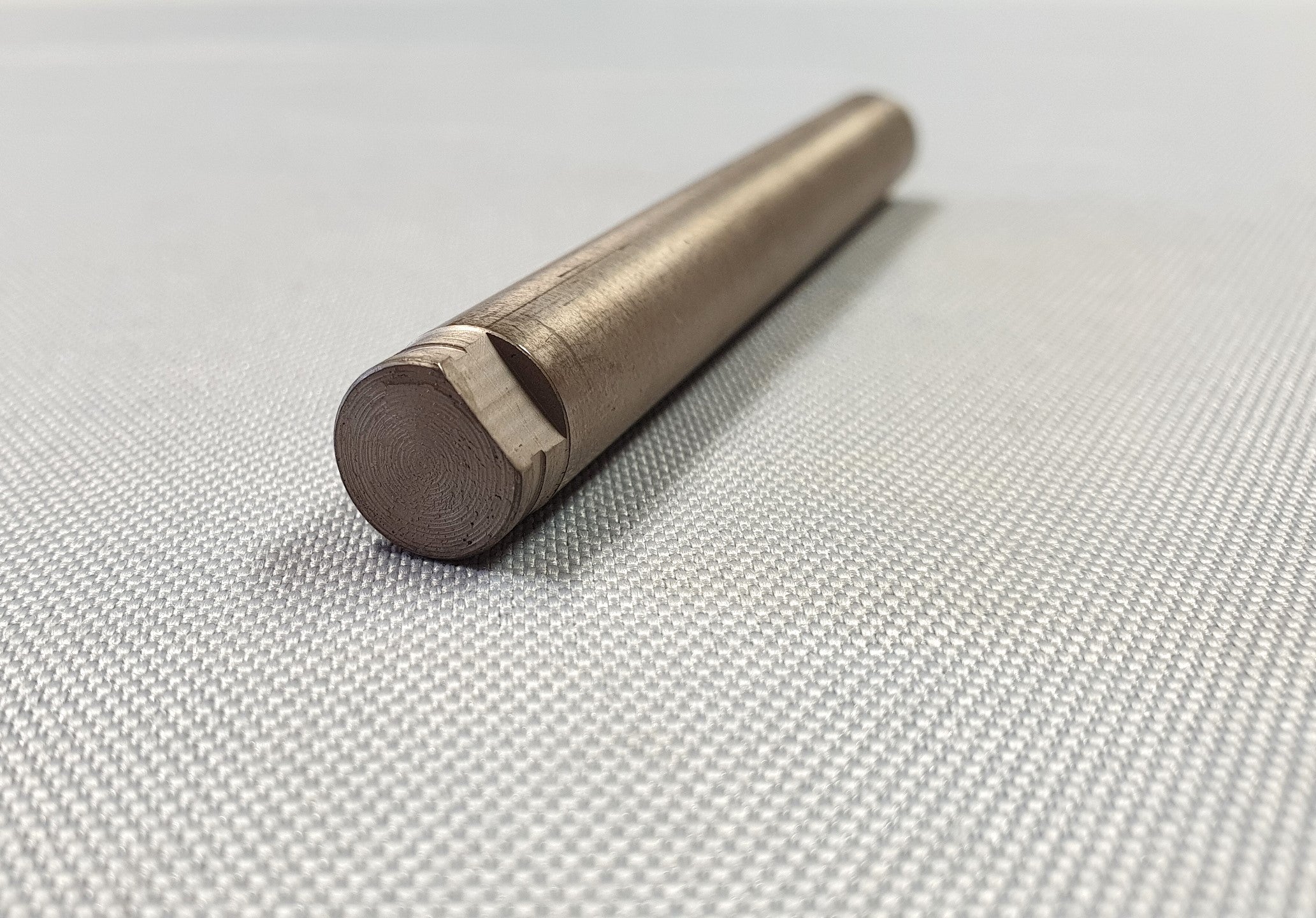 New Genuine Makita 325108-2 Tension Roller Shaft