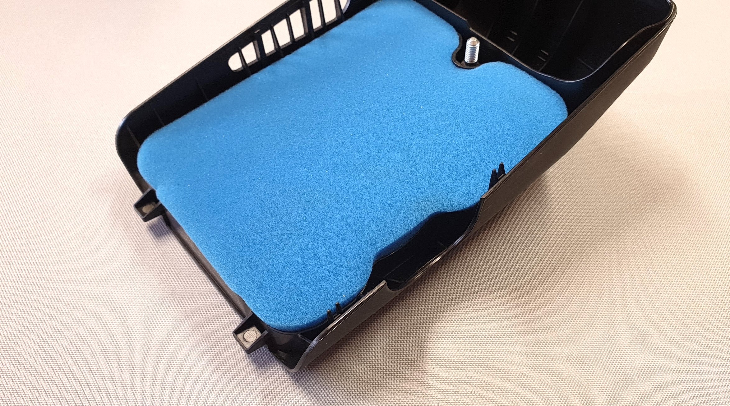New Genuine Makita 395118122 Cover CPL. Black Pre-Filter