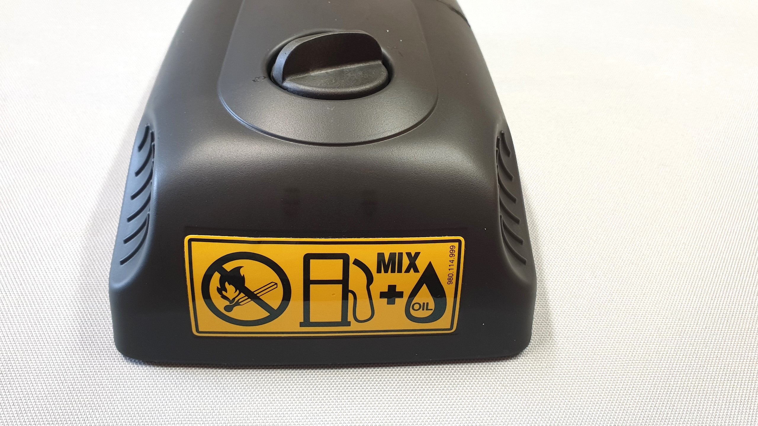 New Genuine Makita 395118122 Cover CPL. Black Pre-Filter