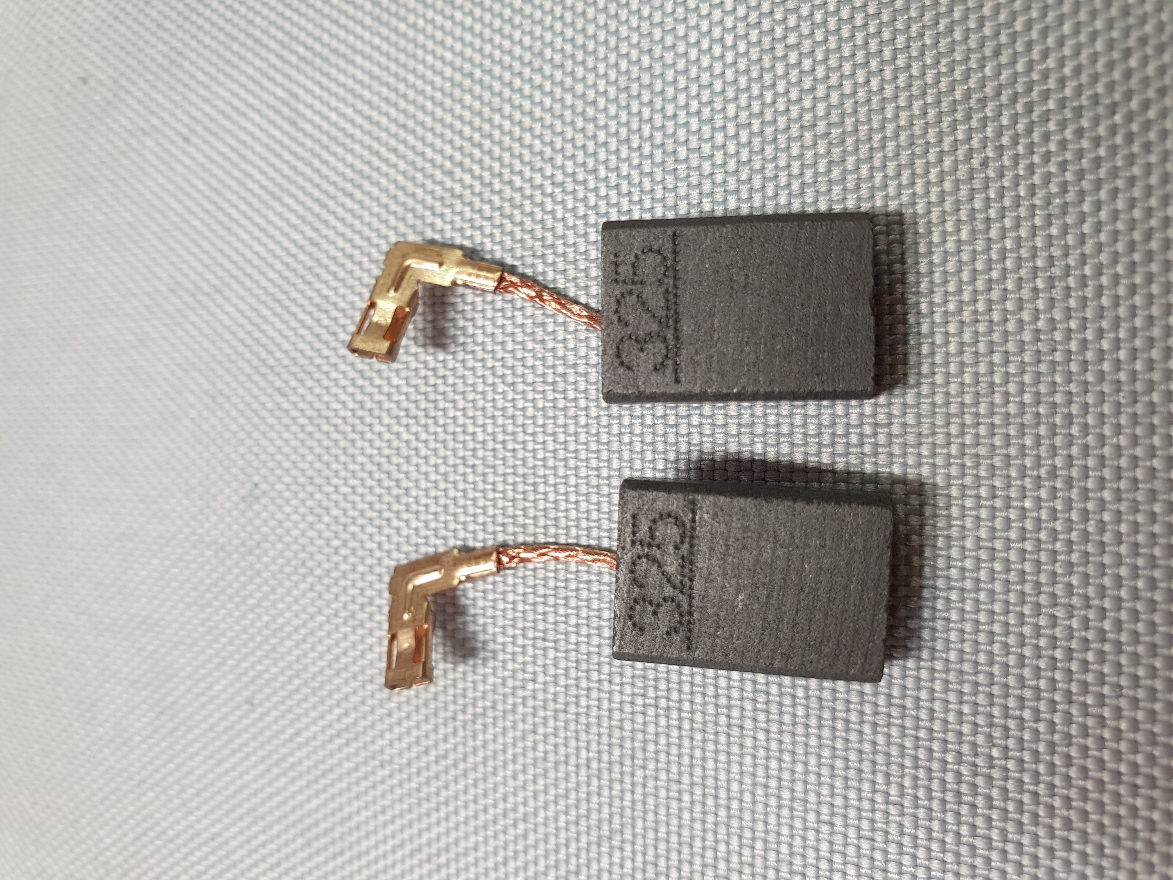 New Genuine Makita 5 x 194074-2 CB-325 Carbon Brushes 9560CV BO6040