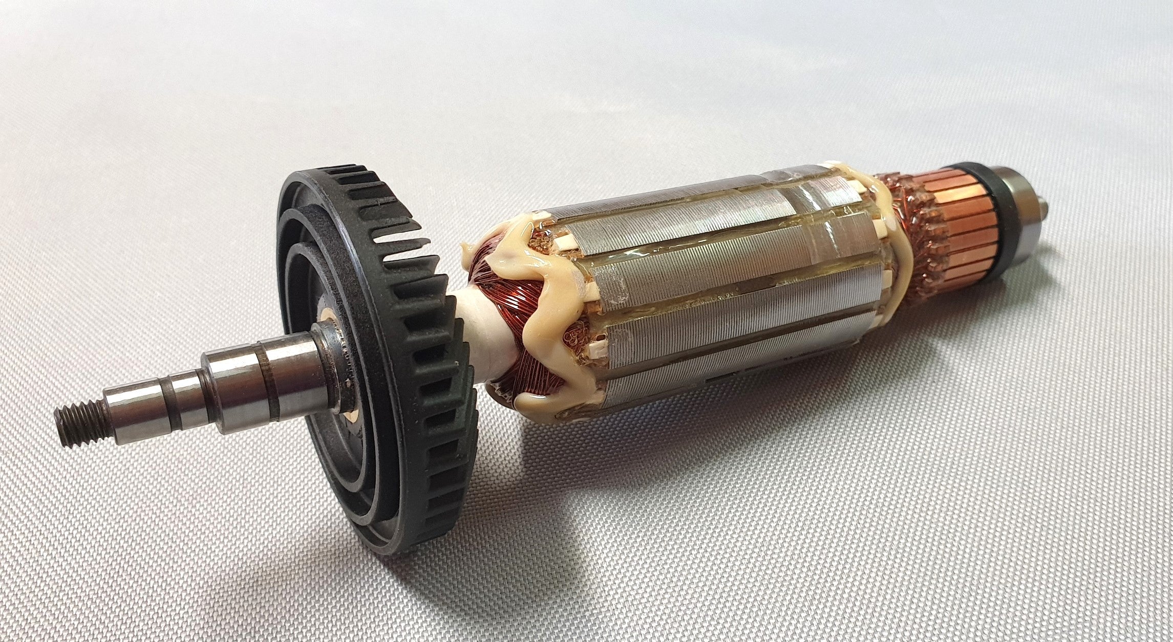 New Genuine Makita 515228-2 Armature Ass'y for 9565C 9565CV 9565CVR 9565PC