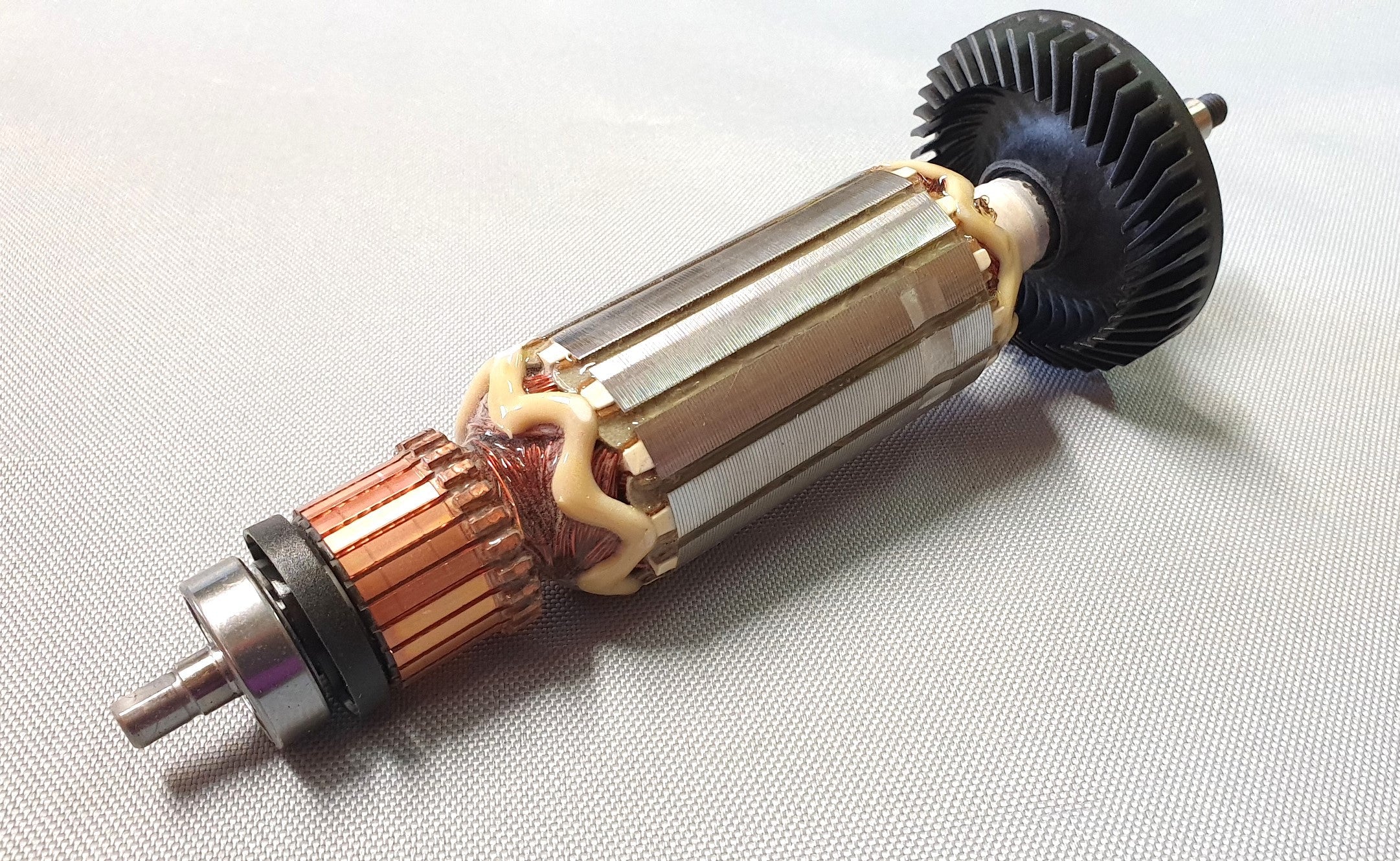 New Genuine Makita 515228-2 Armature Ass'y for 9565C 9565CV 9565CVR 9565PC